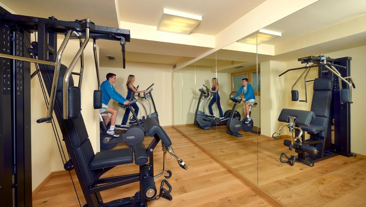 Malè Hotel Sole מראה חיצוני תמונה