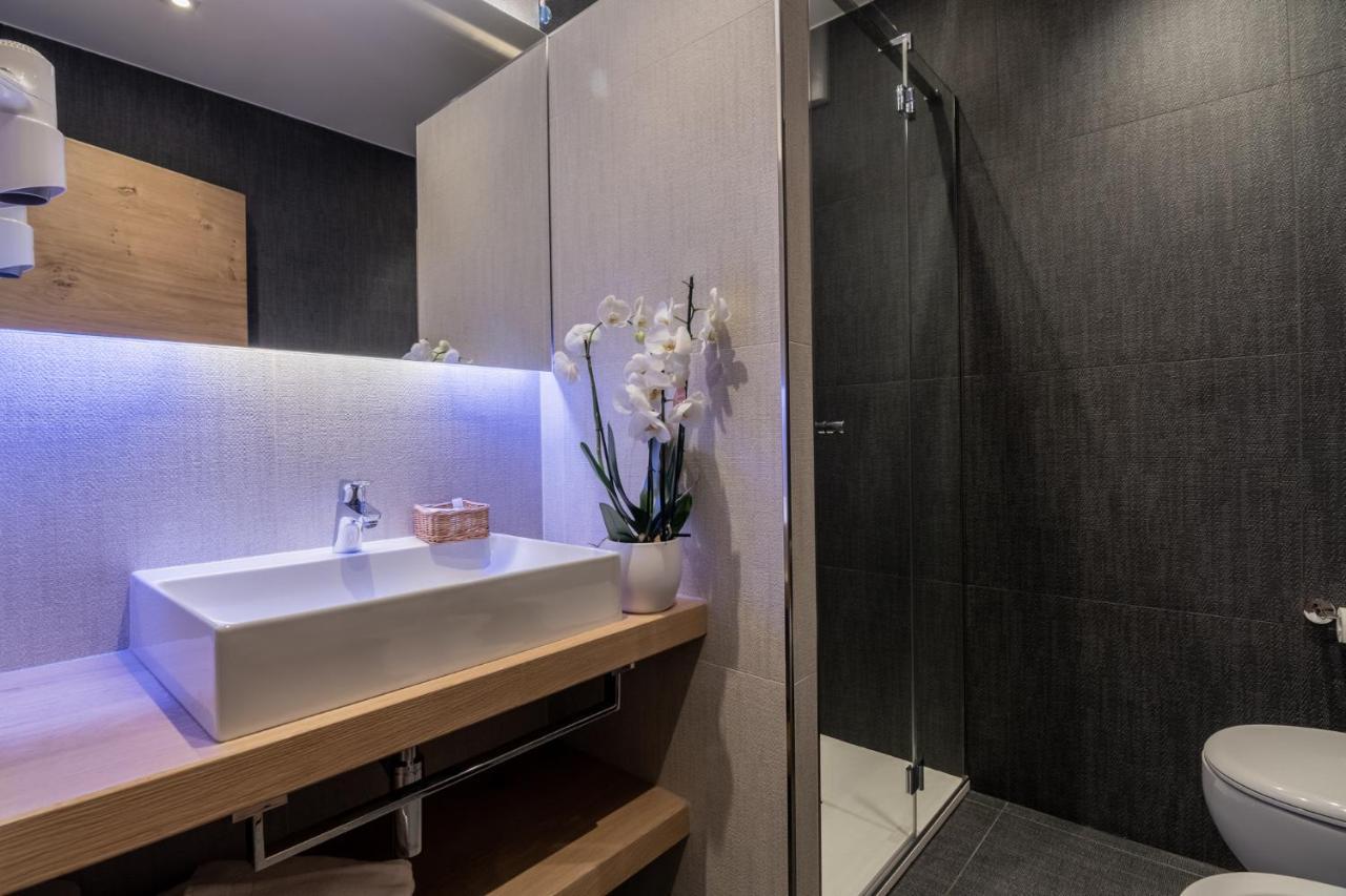 Malè Hotel Sole מראה חיצוני תמונה
